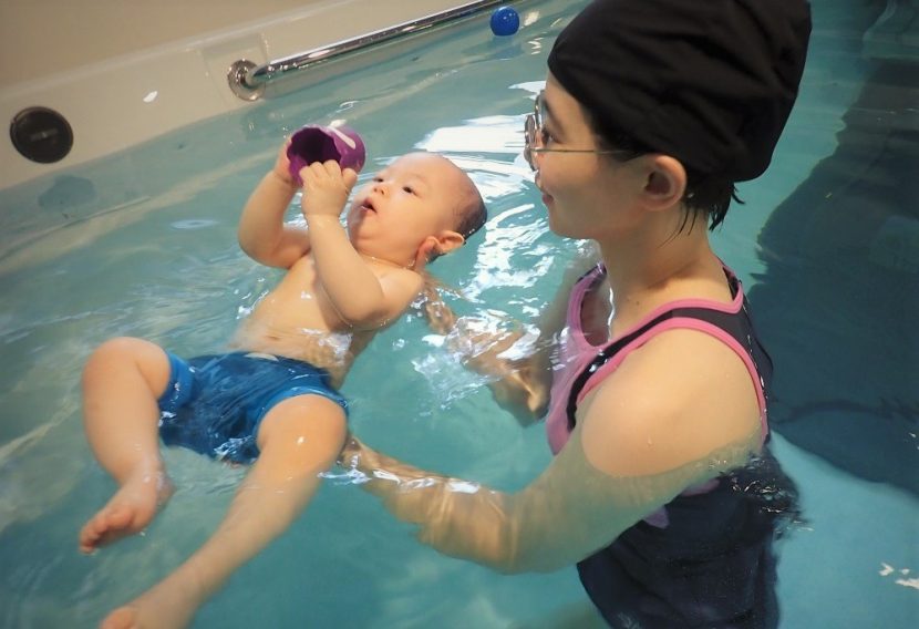 第一次帶寶寶游泳